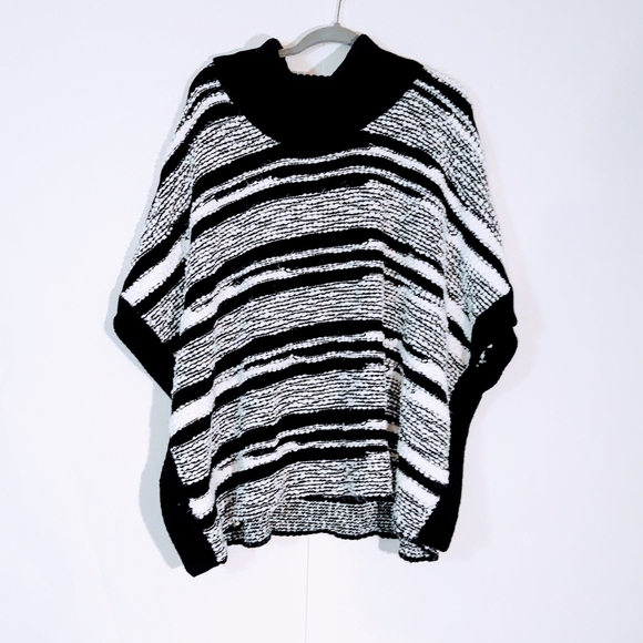 Calvin Klein Sweaters - Calvin Klein chunky knit sweater size large/XL